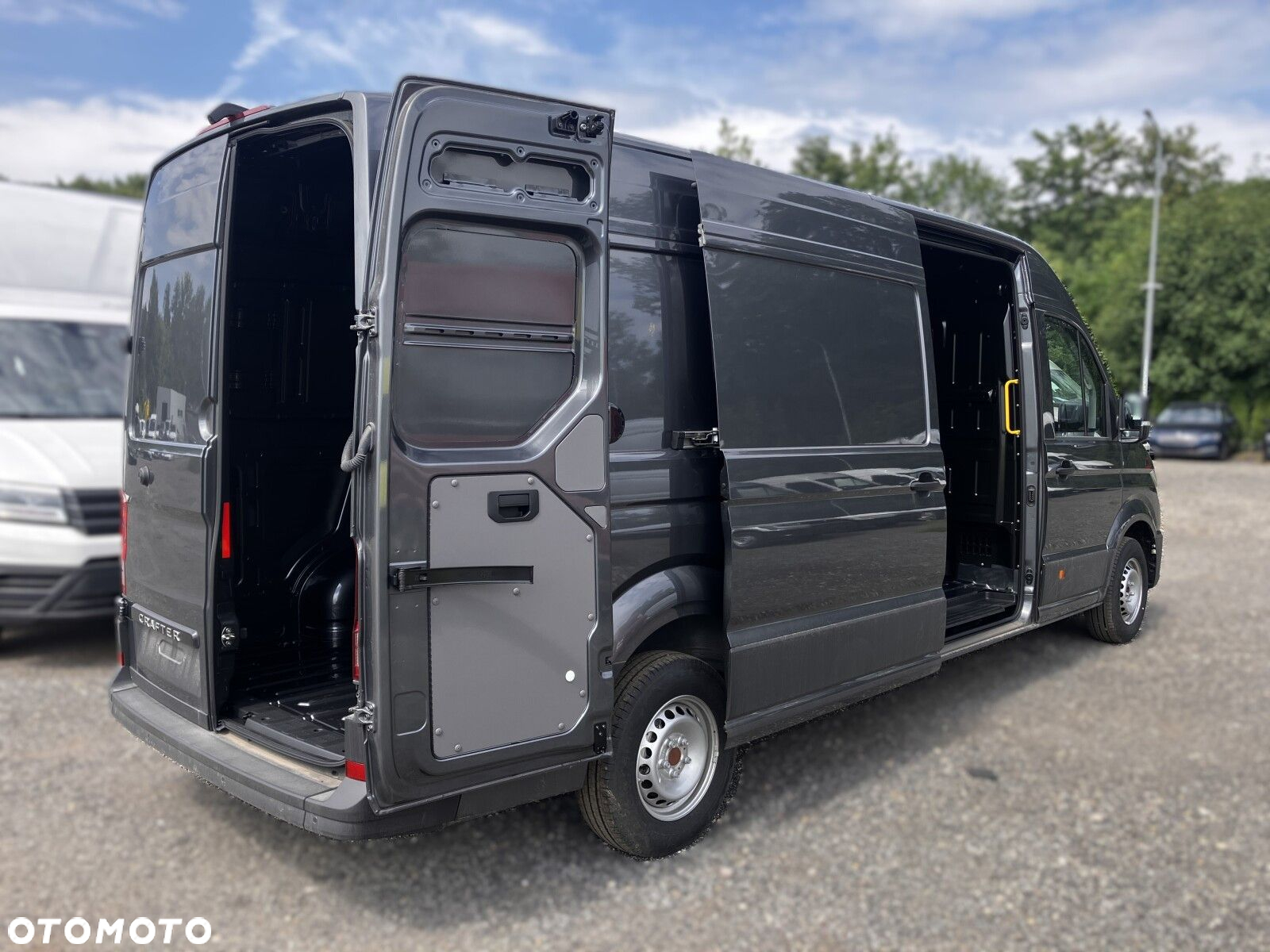 Volkswagen Crafter 35 2.0 TDI 140KM L4H3 - 9