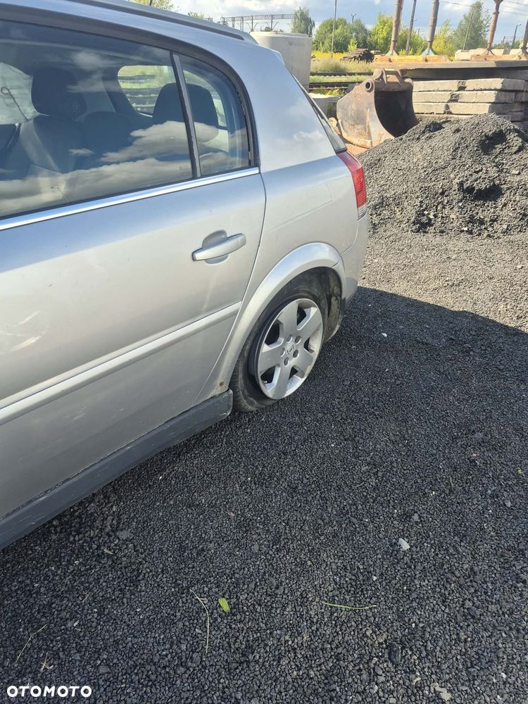 Opel Signum 1.8 - 3