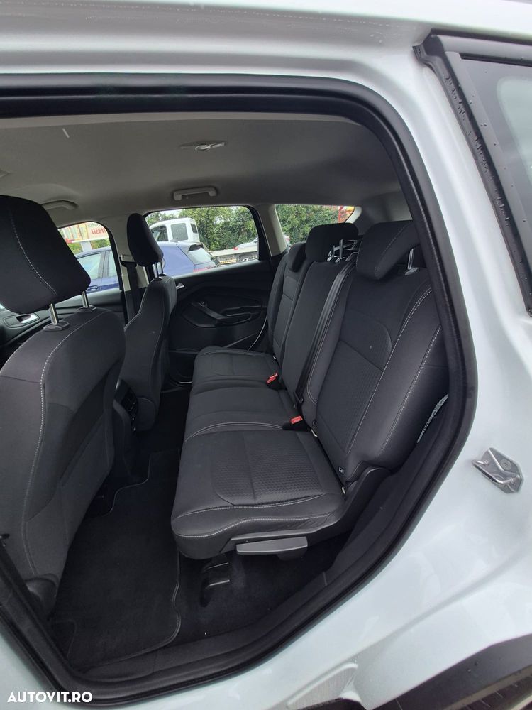 Ford Kuga 2.0 TDCi 4x4 Aut. Cool & Connect - 7