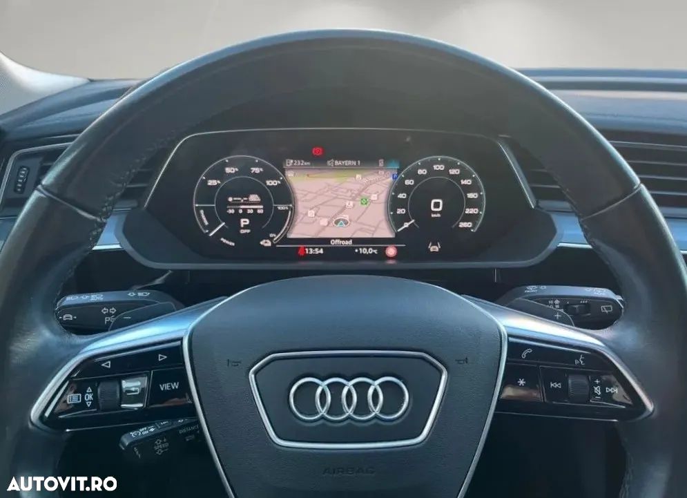 Audi e-tron 50 quattro - 11