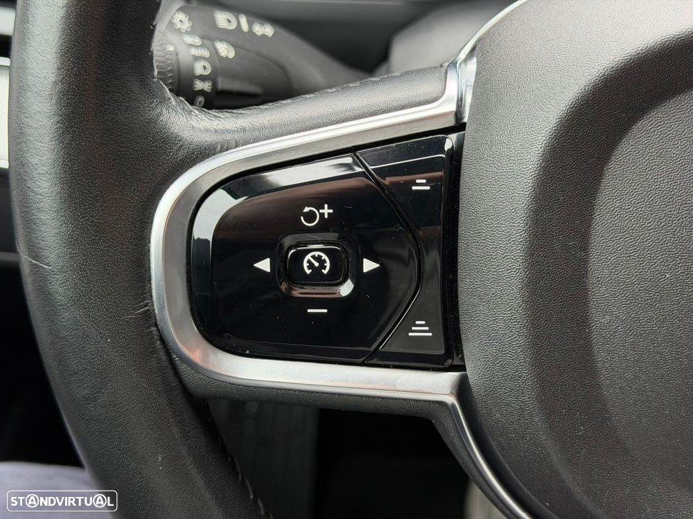 Volvo XC 90 2.0 D5 Inscription AWD - 38