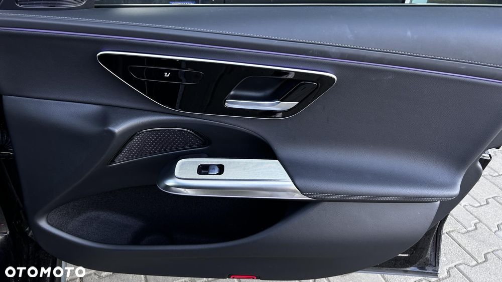 Mercedes-Benz Klasa E - 24