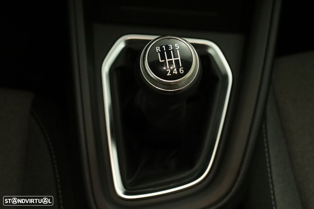 Mitsubishi Colt 1.0 MPI-T Invite - 13