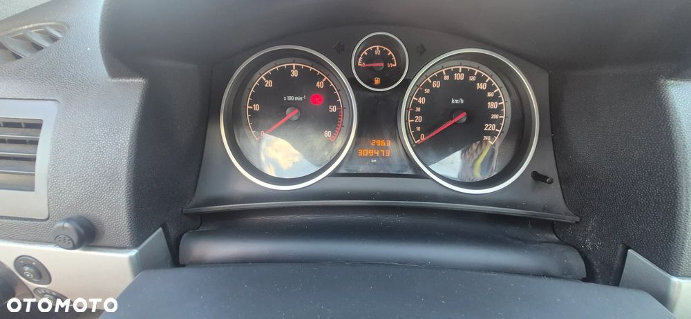 Opel Astra 1.3 CDTI - 5