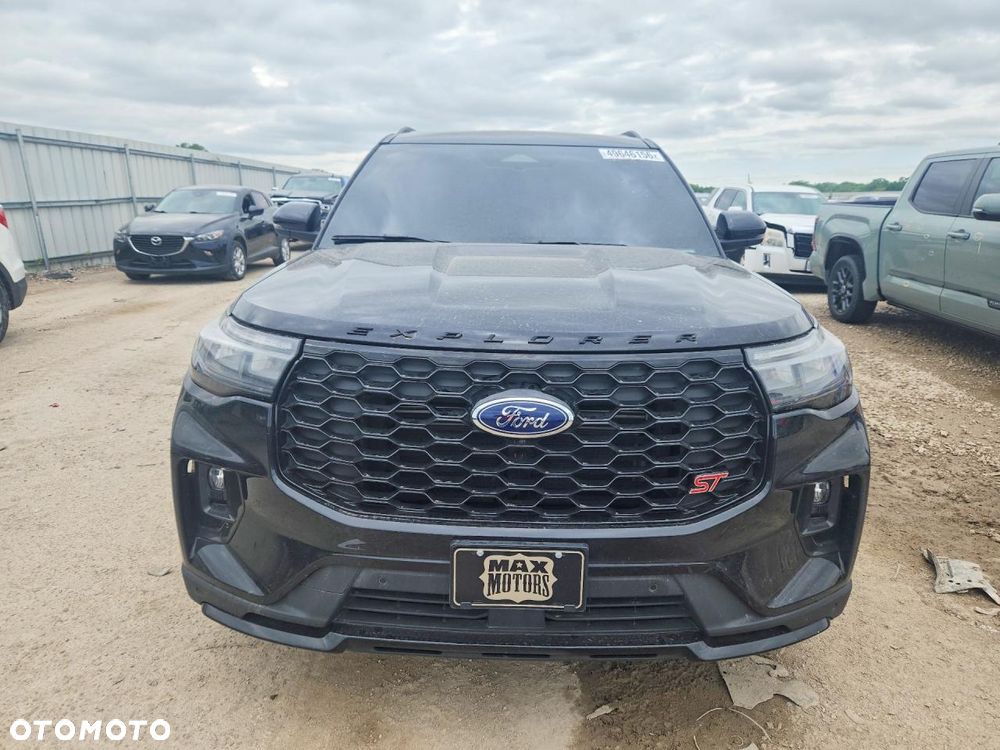 Ford Explorer - 6