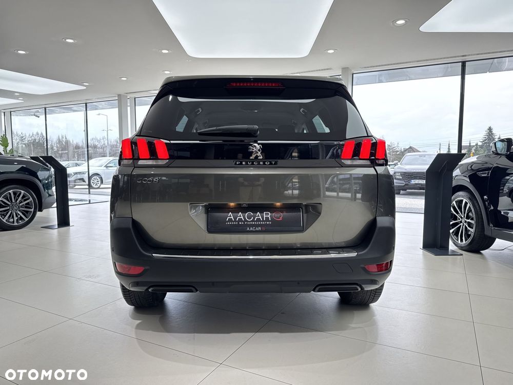 Peugeot 5008 - 4