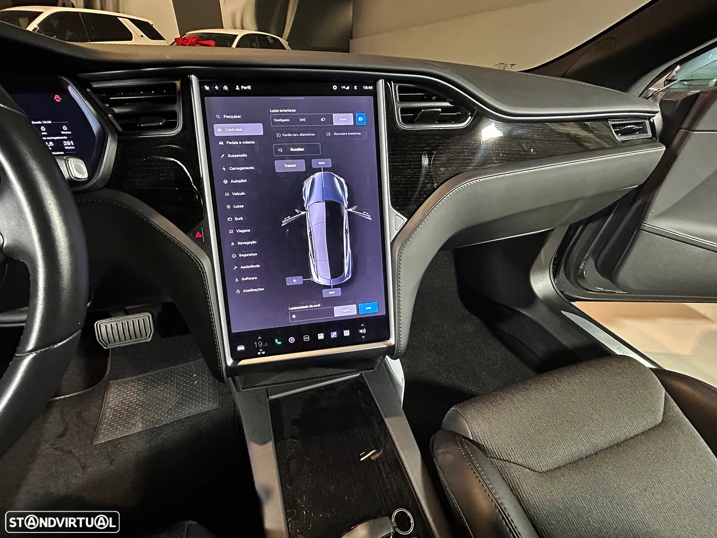 Tesla Model S - 31