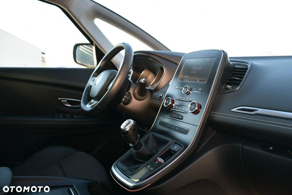Renault Scenic BLUE dCi 120 LIMITED - 20