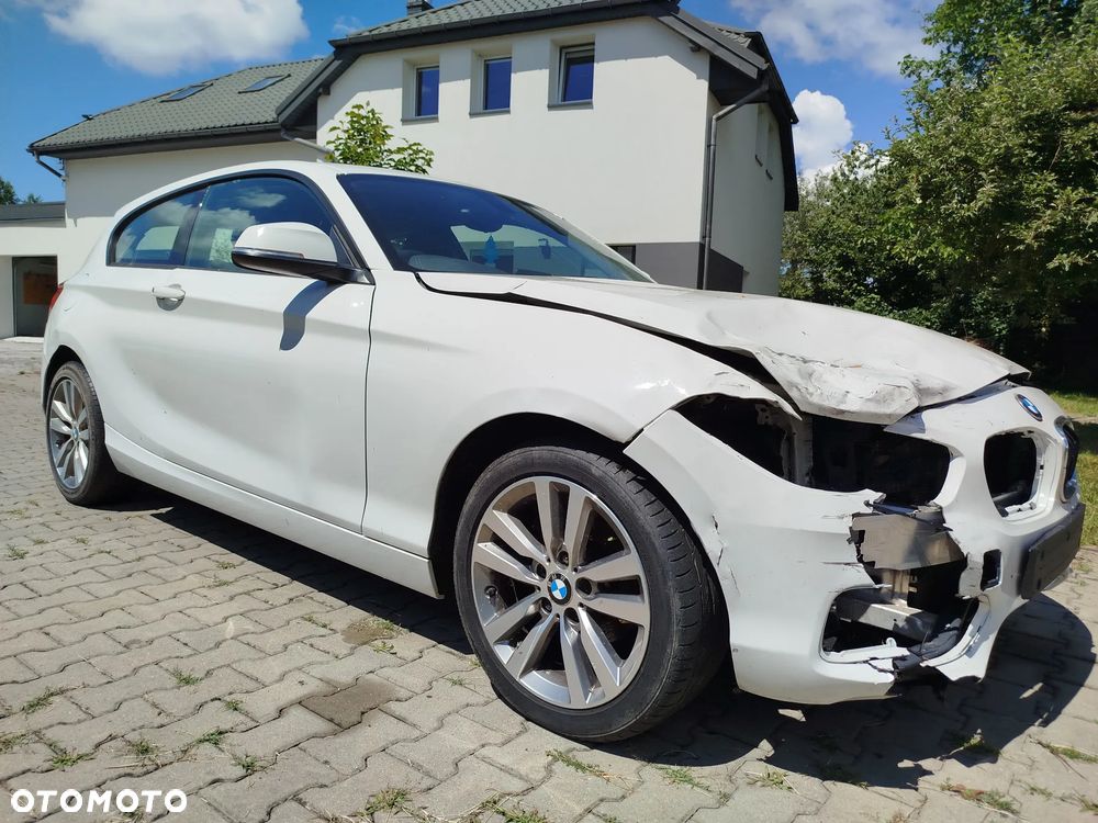 BMW Seria 1 116d Sport Line - 7
