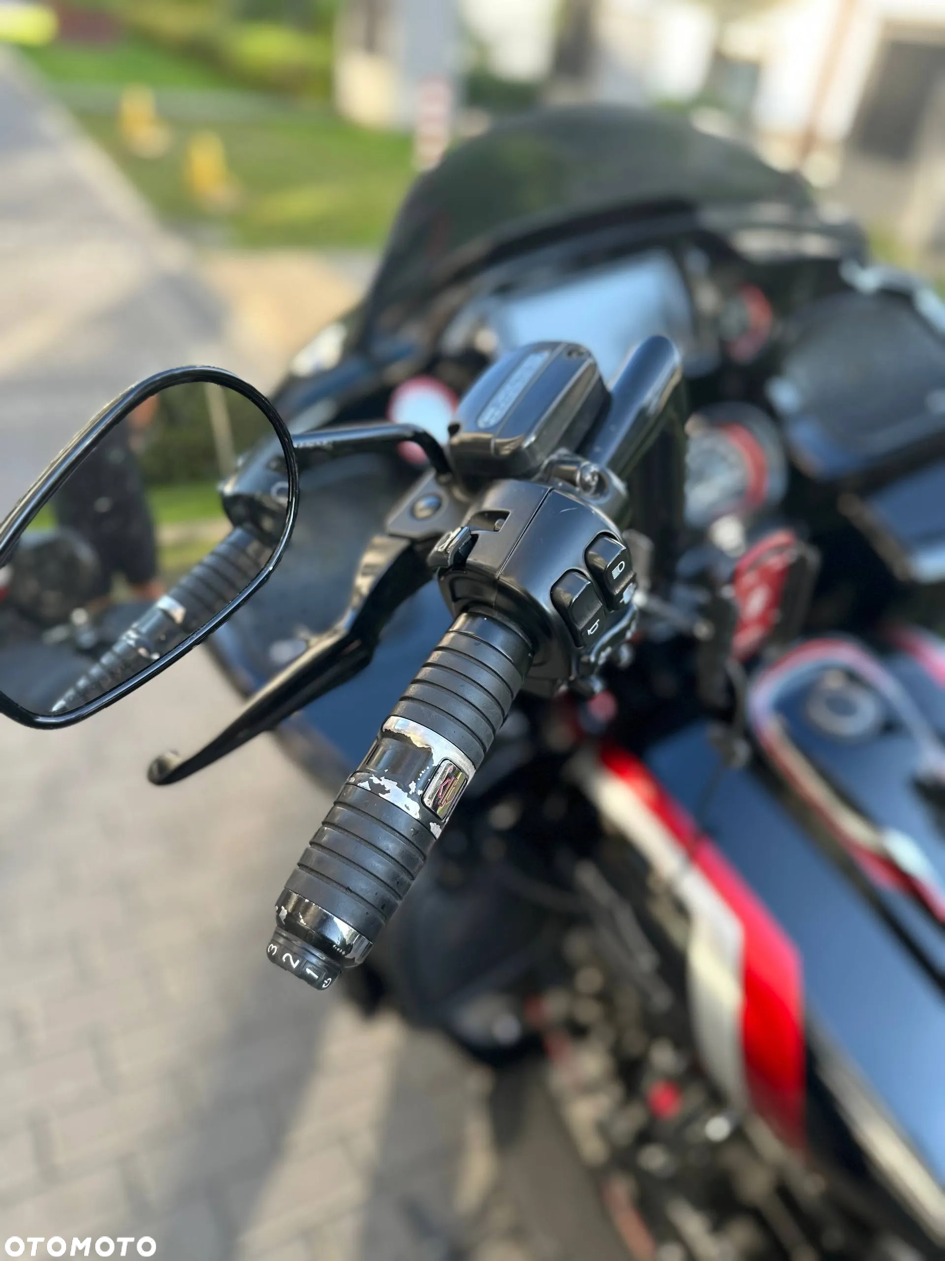 Harley-Davidson Touring Road Glide - 21