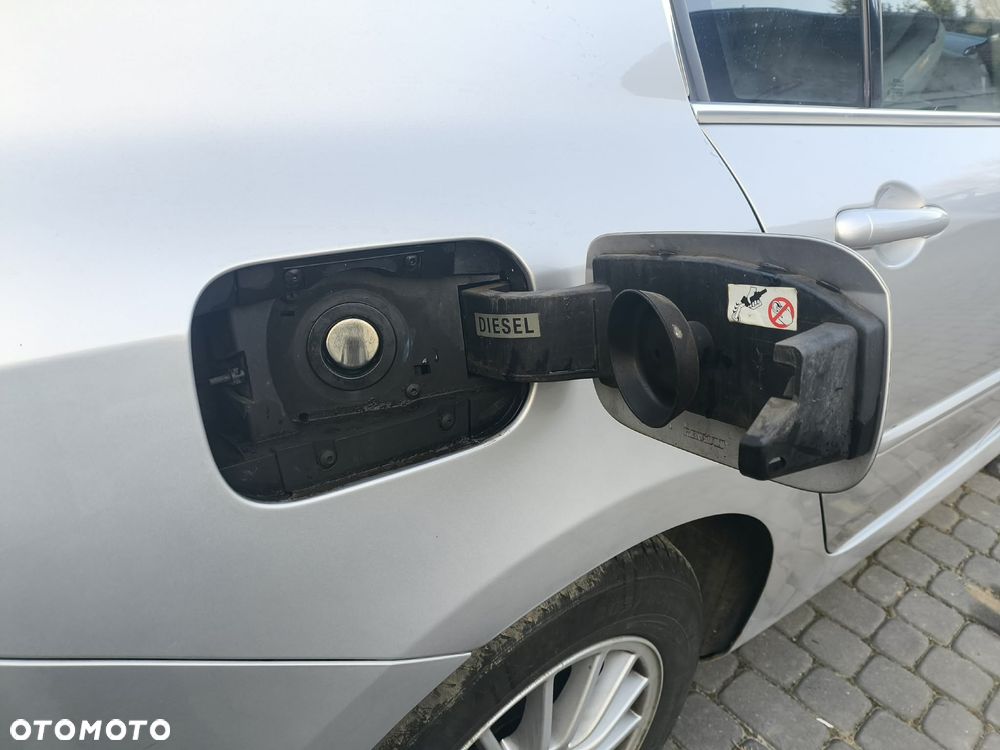 Renault Laguna 2.0 dCi Tech Run - 15