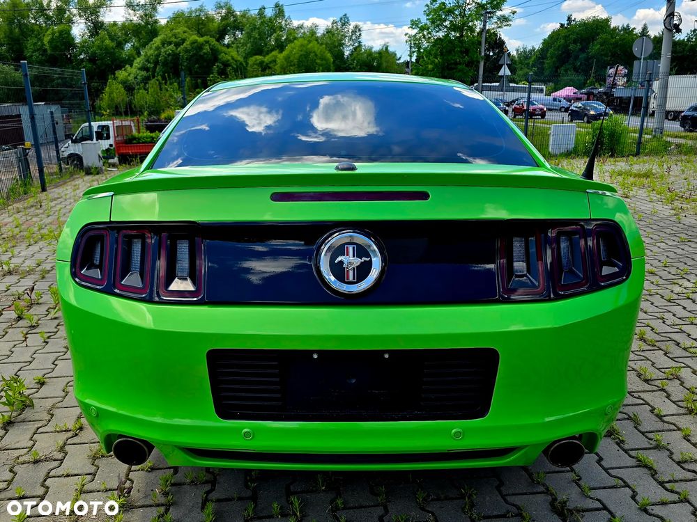 Ford Mustang - 5