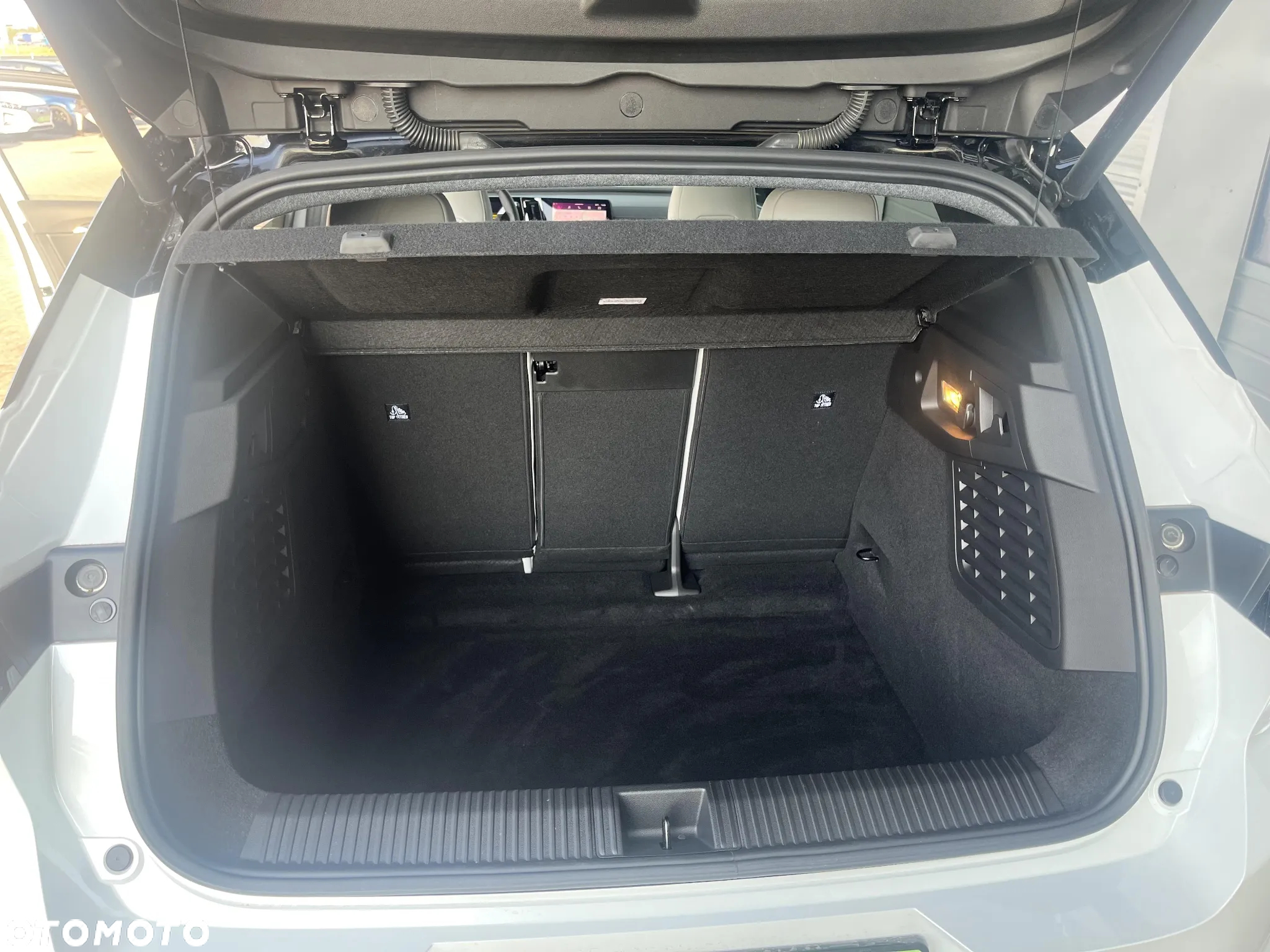 Renault Scenic EV87 Iconic - 17