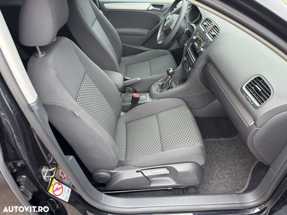 Volkswagen Golf 1.6 TDI DPF BlueMotion Technology Comfortline - 17