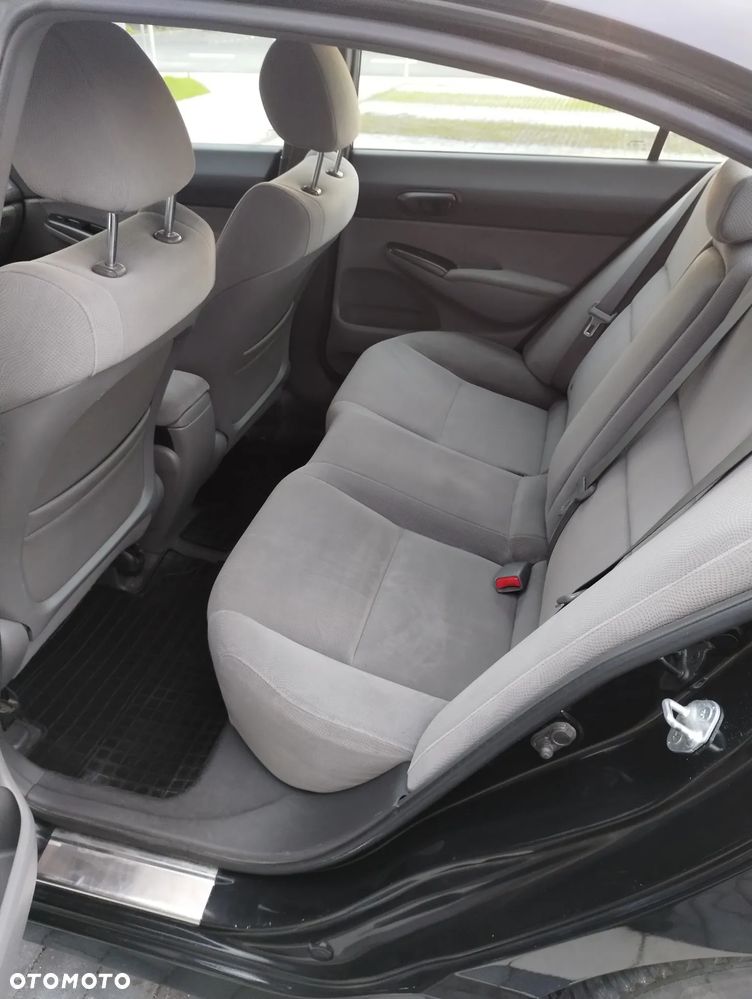 Honda Civic 1.8 Comfort - 10