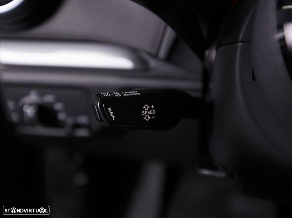 Audi A3 Limousine 30 TDI S tronic - 14