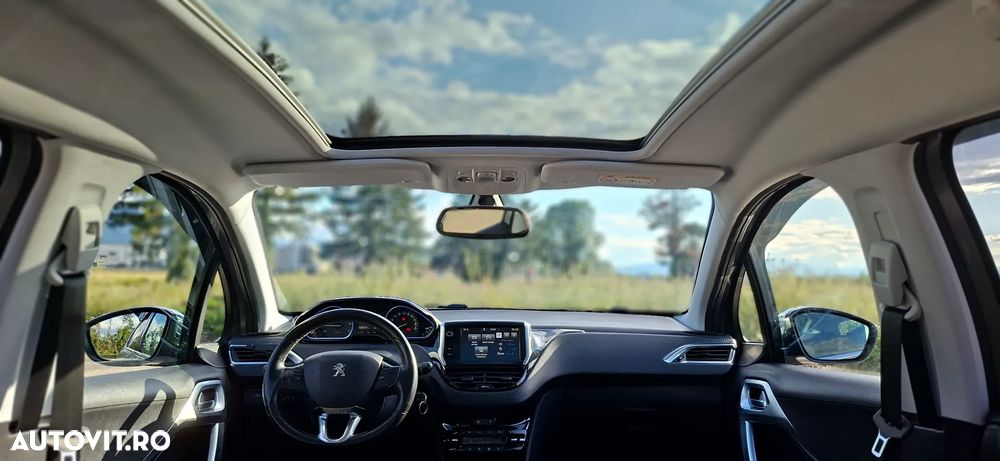 Peugeot 2008 1.2 PureTech Turbo EAT6 S&S Allure - 10