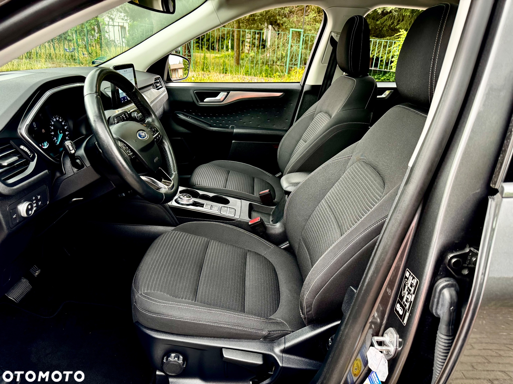 Ford Kuga 2.0 EcoBlue 4x4 TITANIUM - 27