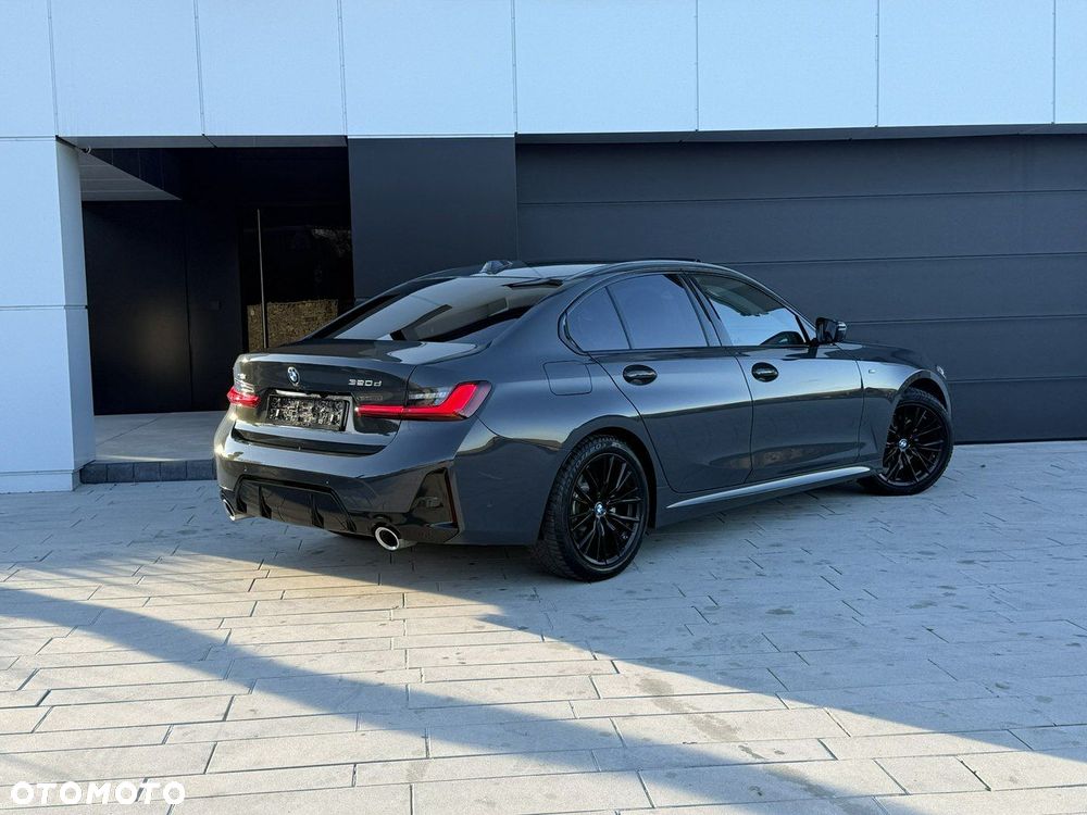 BMW Seria 3 320d xDrive M Sport - 26