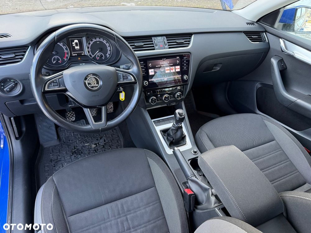 Skoda Superb 2.0 TDI SCR Ambition - 17