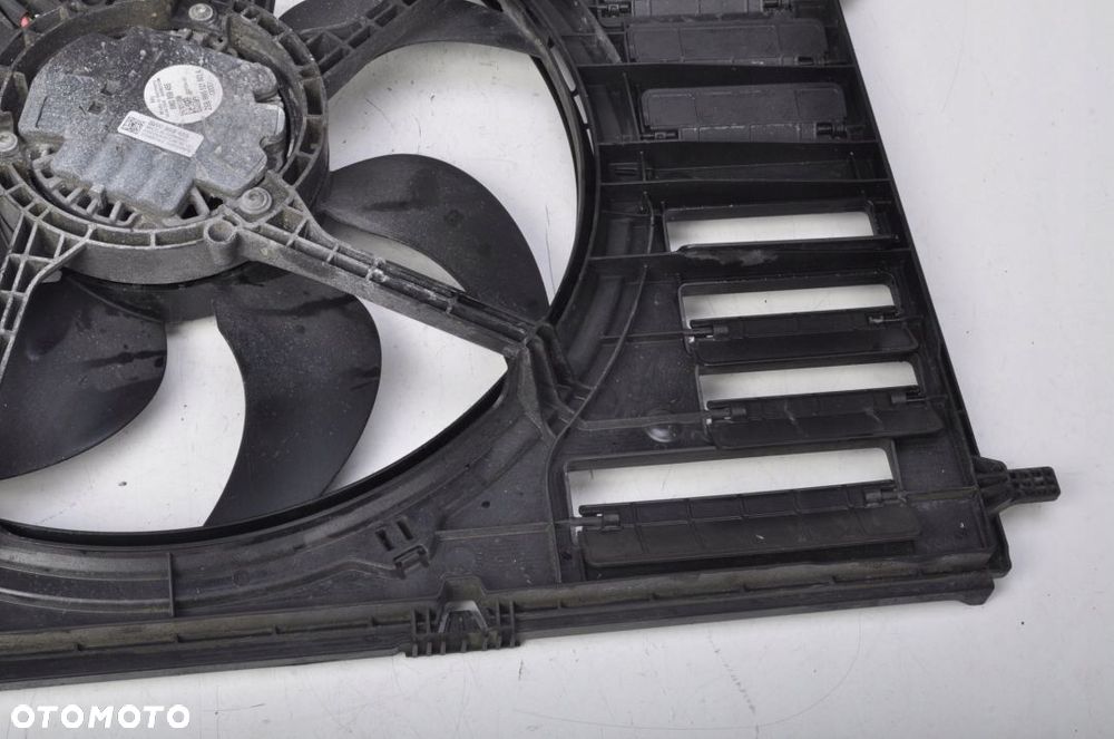 AUDI A4 B9 2.0 TDI WENTYLATOR CHŁODNICY 8W0121207 - 13