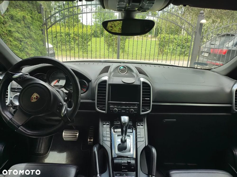 Porsche Cayenne - 3