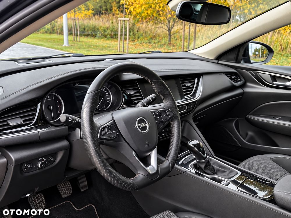 Opel Insignia Sp 1.5 ECOTEC Direct InjectionTurbo Exclusive - 32