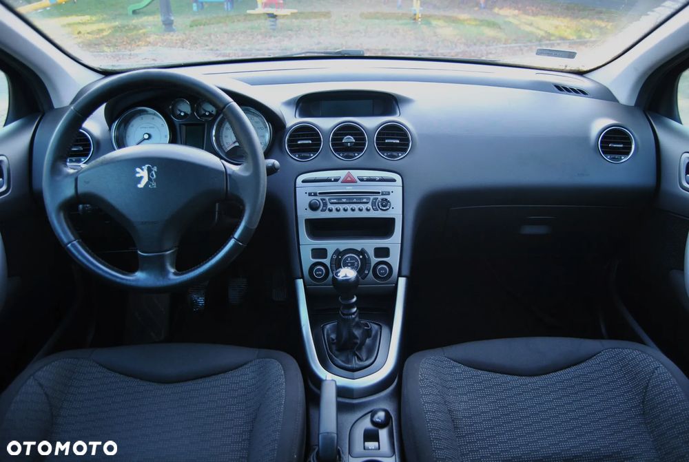 Peugeot 308 150 THP Premium - 9
