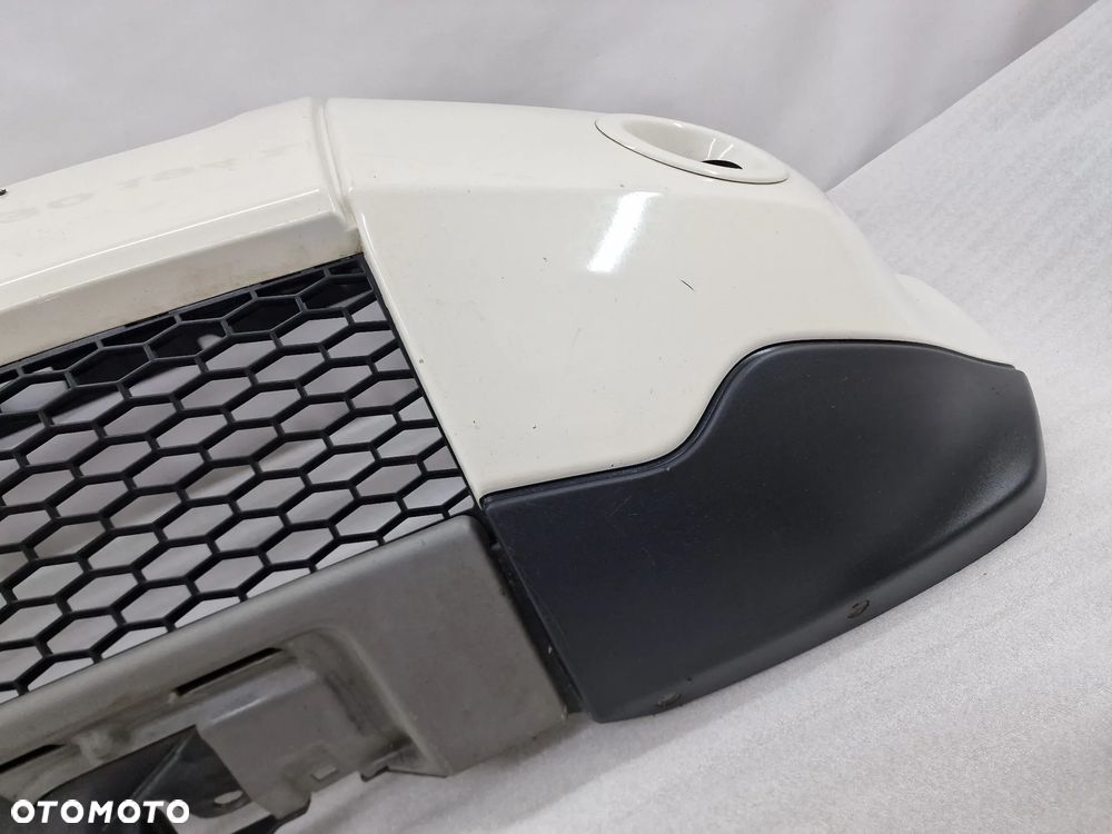 LAND ROVER FREELANDER II 2 07- ŁADNY ZDERZAK PRZEDNI PRZÓD + GRILL + KRATKA , KOLOR BIAŁO - KREMOWY , NR 6H52-17D957-A , NR AUKCJI NZ1123 - 23