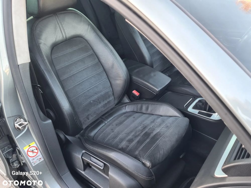 Volkswagen Passat - 14