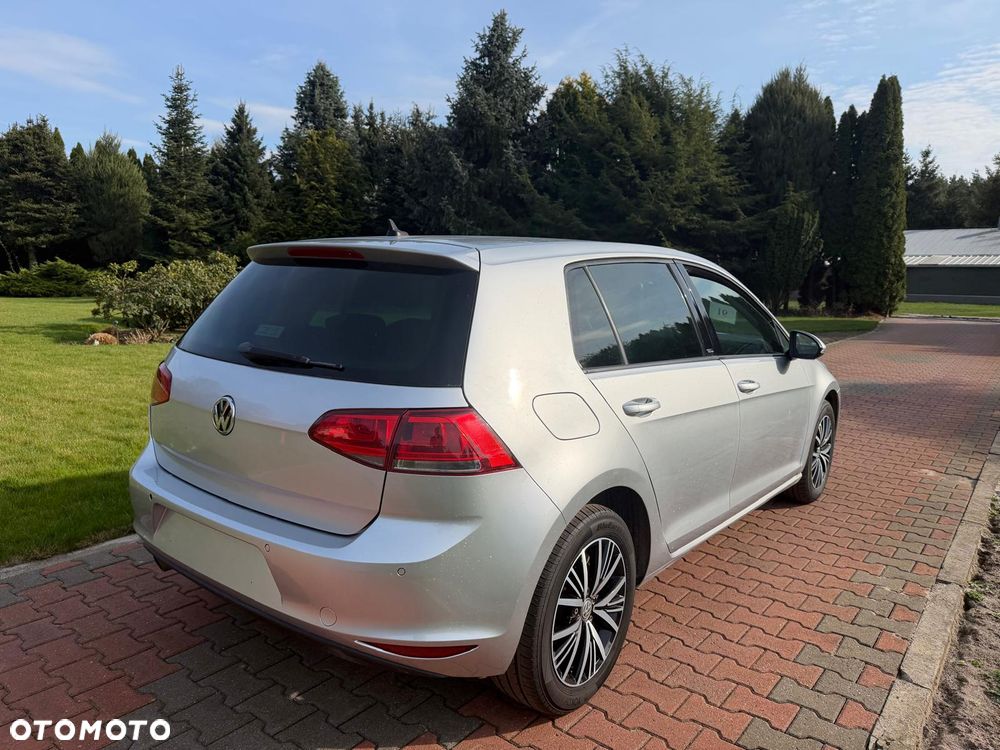 Volkswagen Golf 1.6 TDI BlueMotion Technology Allstar - 17