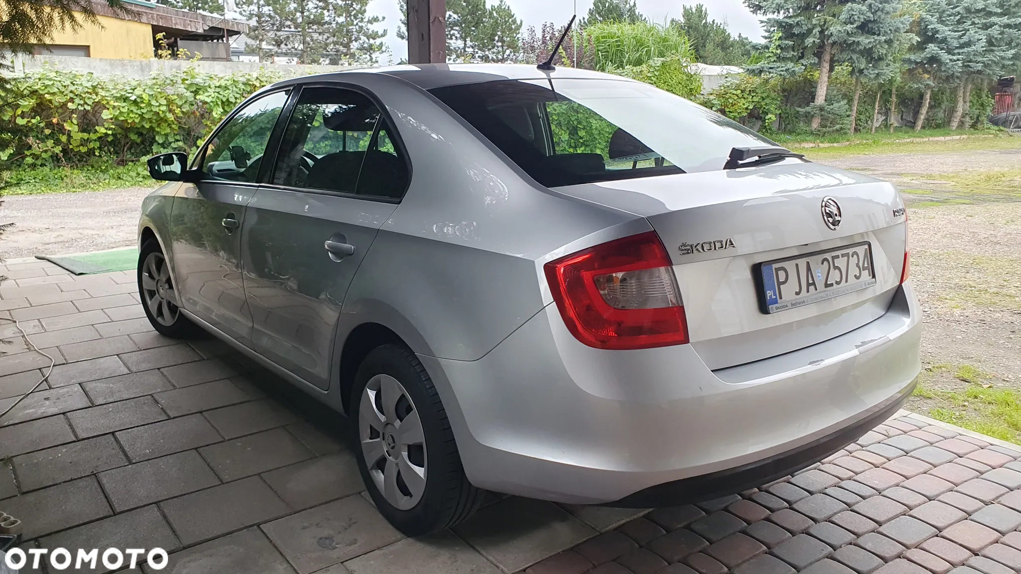 Skoda RAPID 1.2 TSI Active - 3