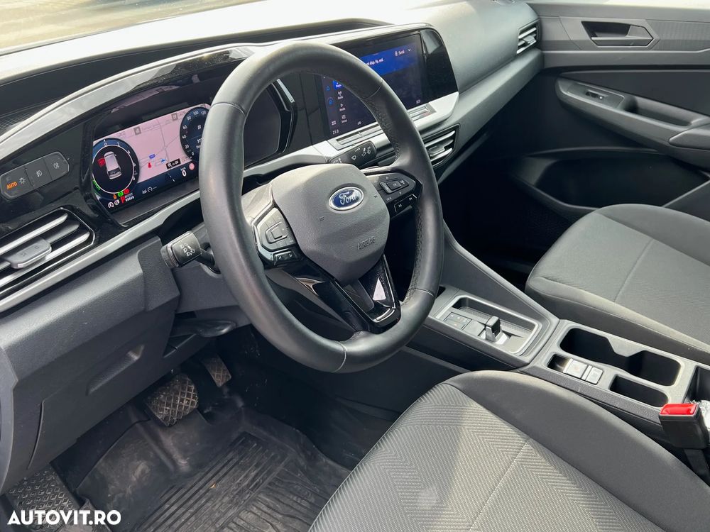 Ford Connect Van - 18