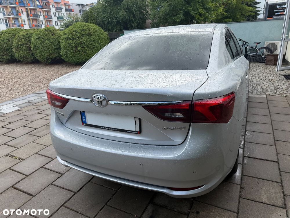 Toyota Avensis 2.0 Selection MS - 2