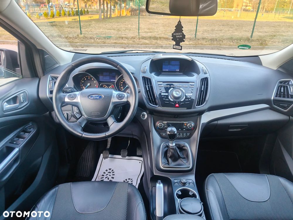 Ford Kuga 1.5 EcoBoost 2x4 Individual - 10