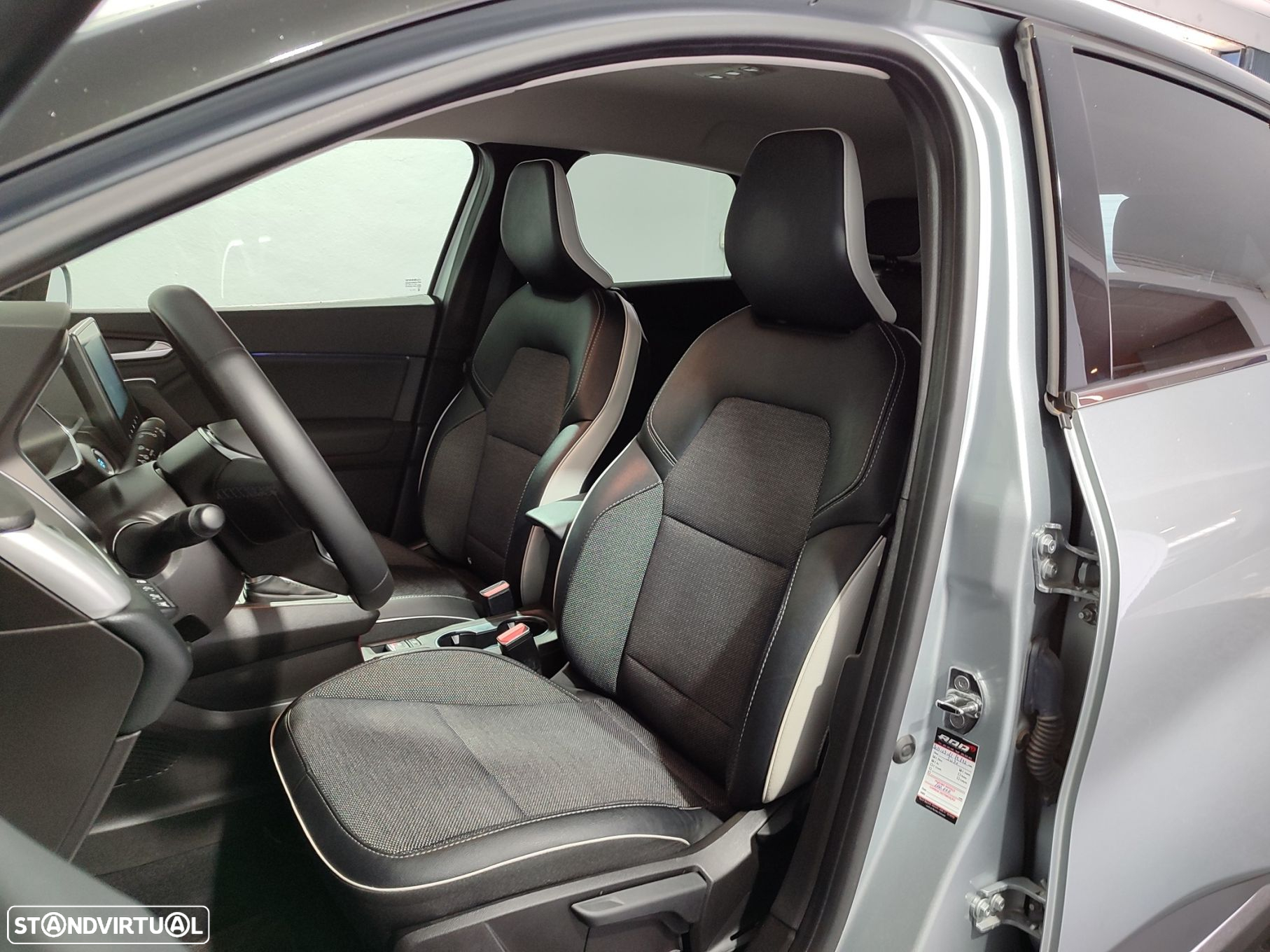 Renault Captur 1.6 E-Tech Plug-In Intens - 13