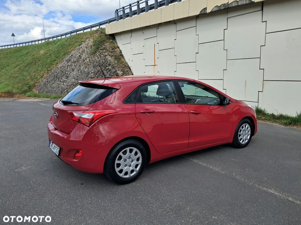 Hyundai i30 1.4 Premium - 9