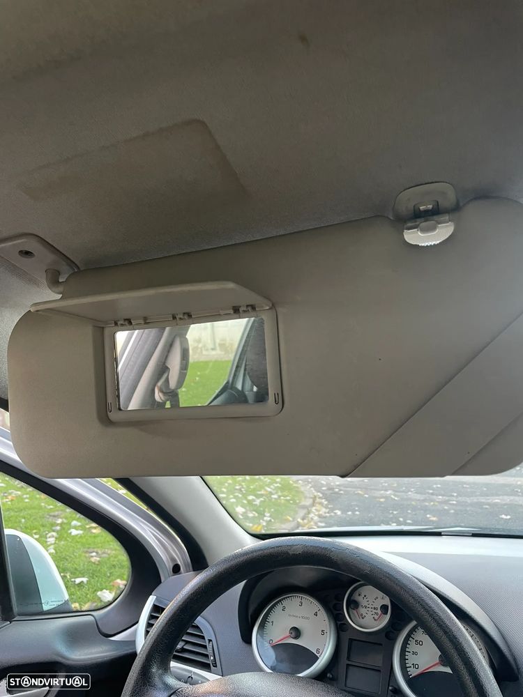 Peugeot 207 SW 1.6 HDi Outdoor - 19