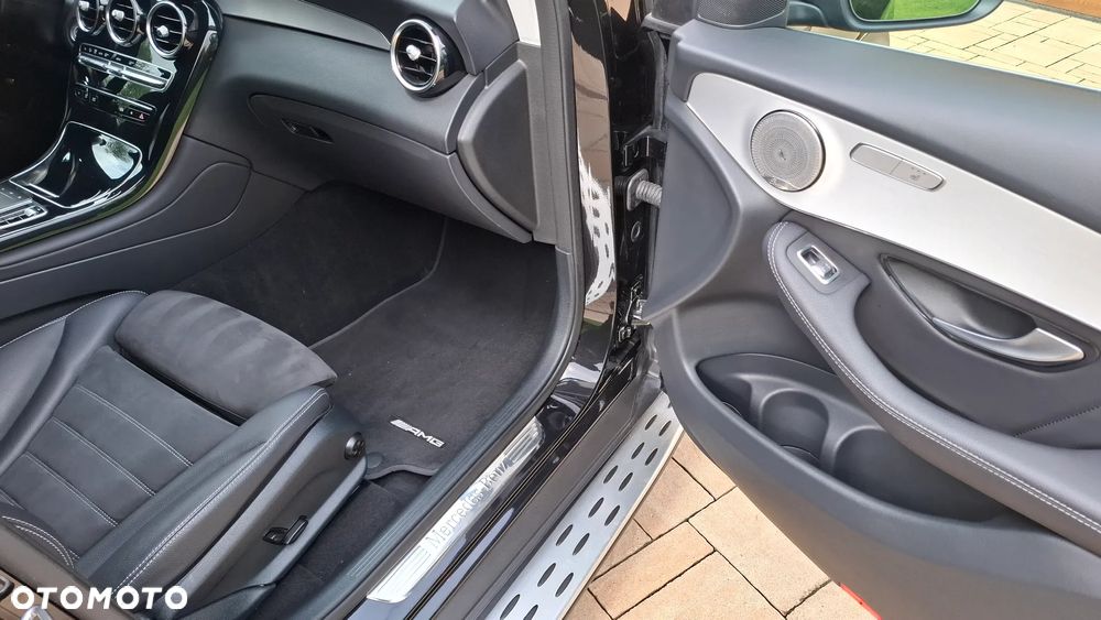 Mercedes-Benz GLC - 24