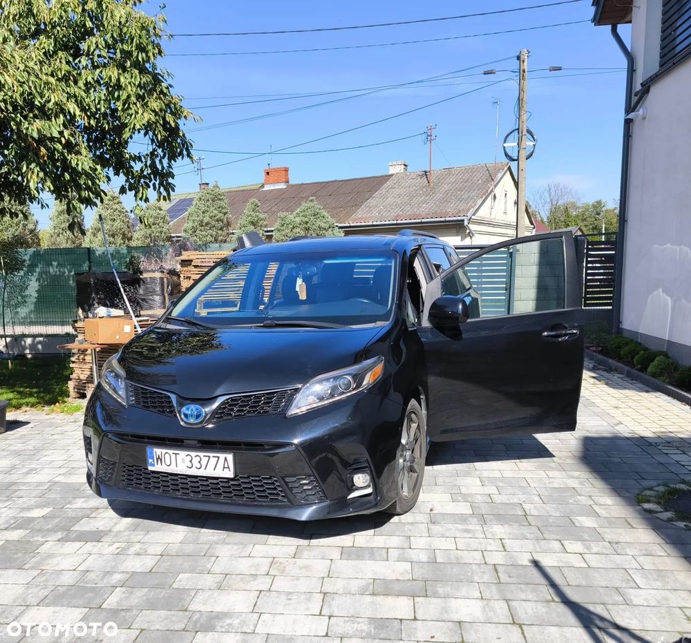 Toyota Sienna 3.5 V6 SE - 1