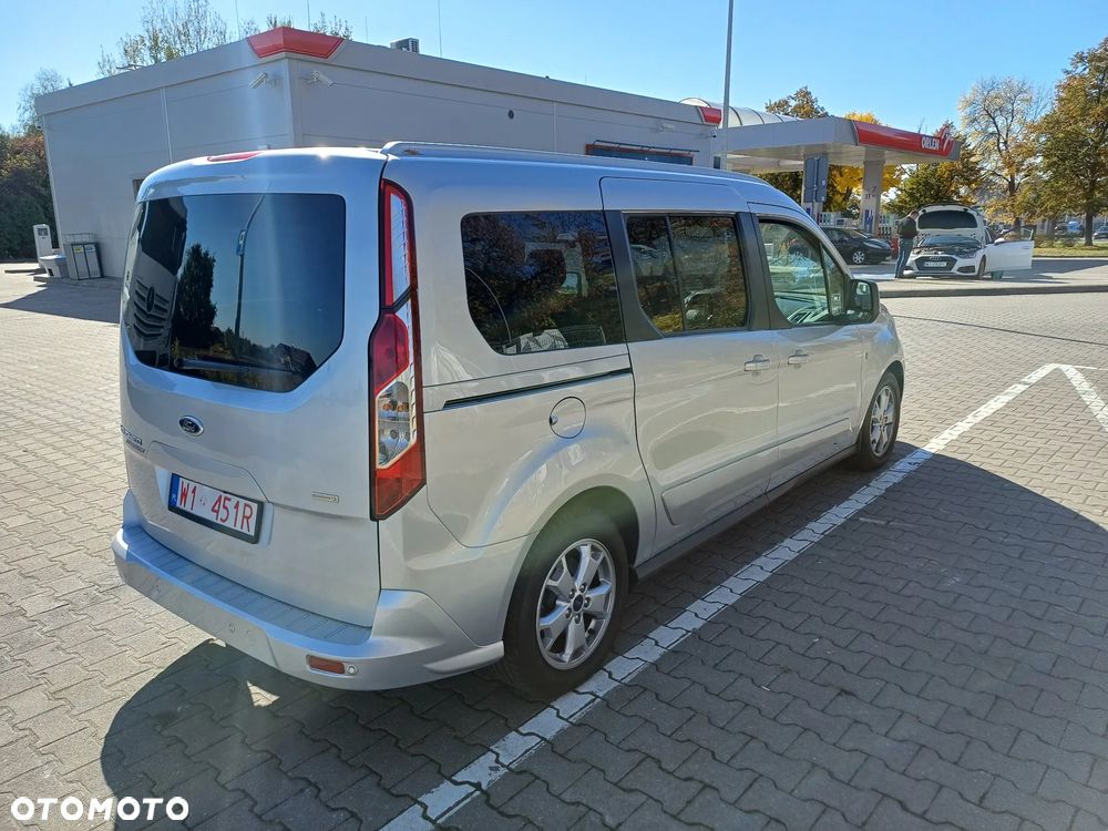 Ford Tourneo Connect Grand - 5
