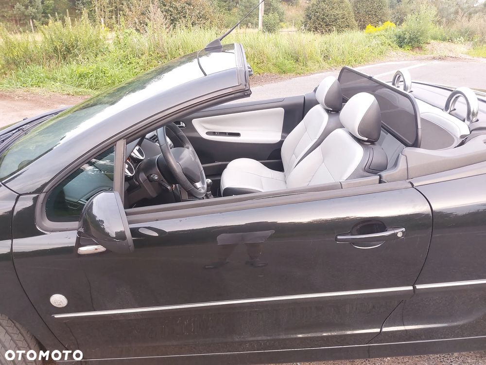 Peugeot 207 CC 1.6 Intense - 8