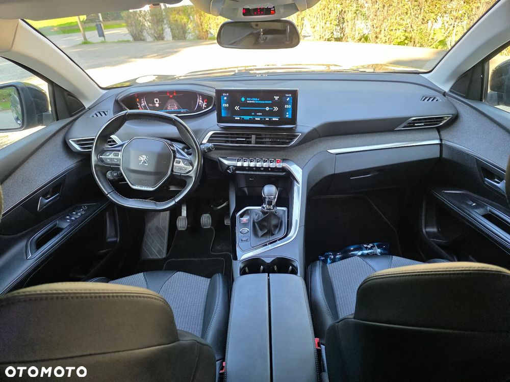 Peugeot 5008 1.5 BlueHDi Allure S&S - 5