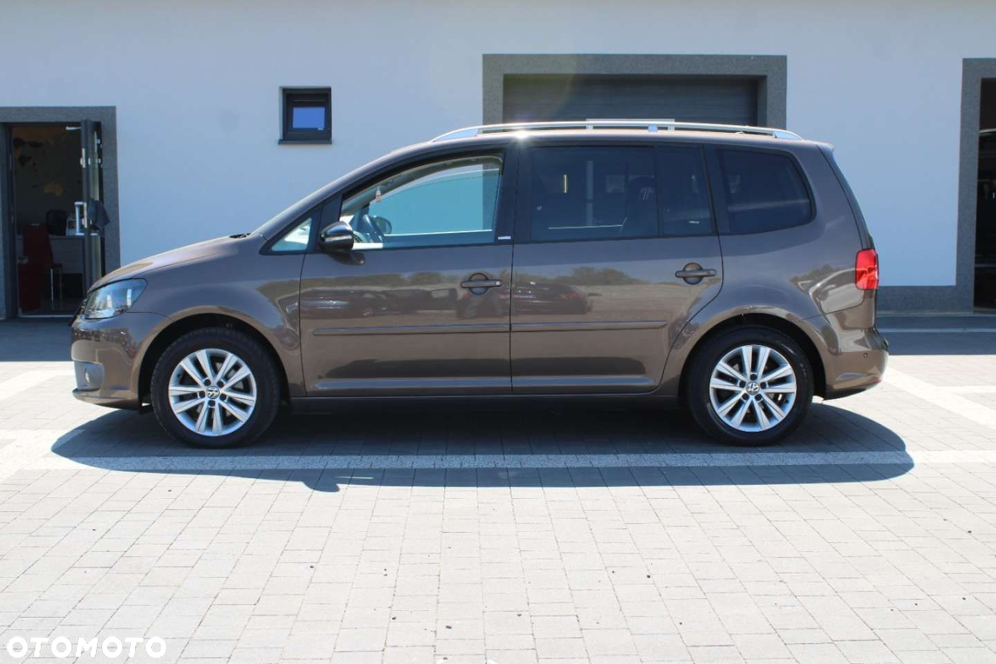 Volkswagen Touran - 4