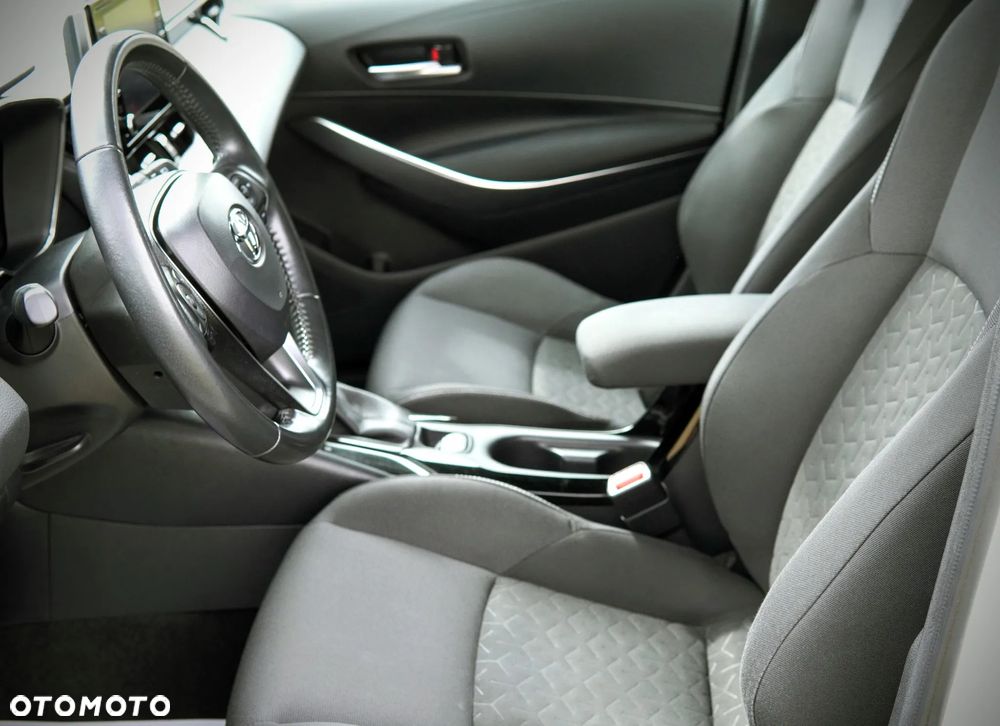 Toyota Corolla 1.8 Hybrid Comfort - 21