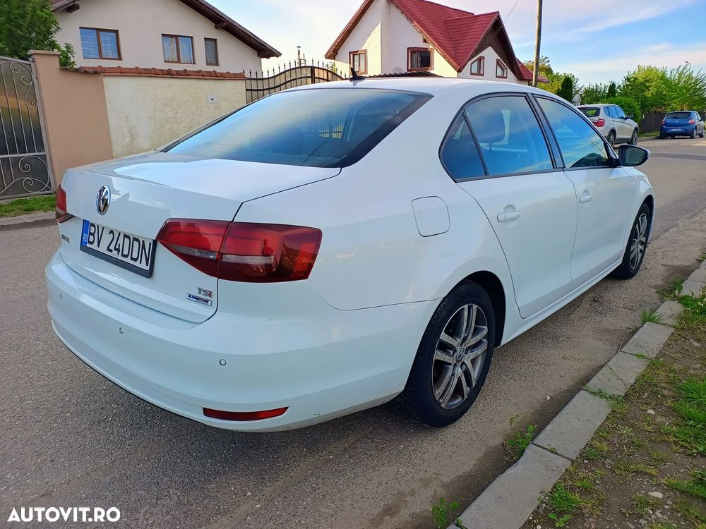 Volkswagen Jetta - 9