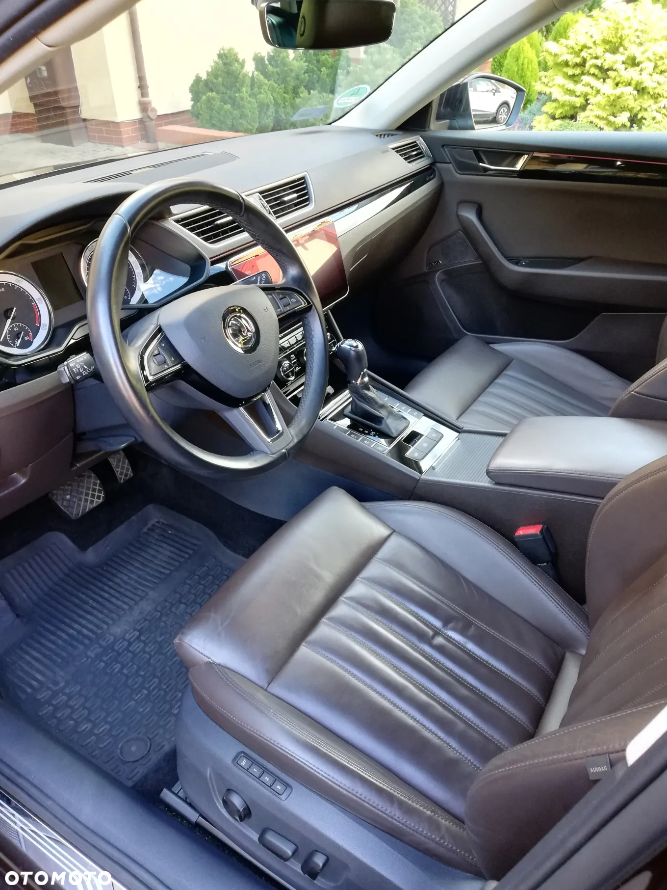 Skoda Superb 2.0 TDI 4x4 L&K DSG - 13
