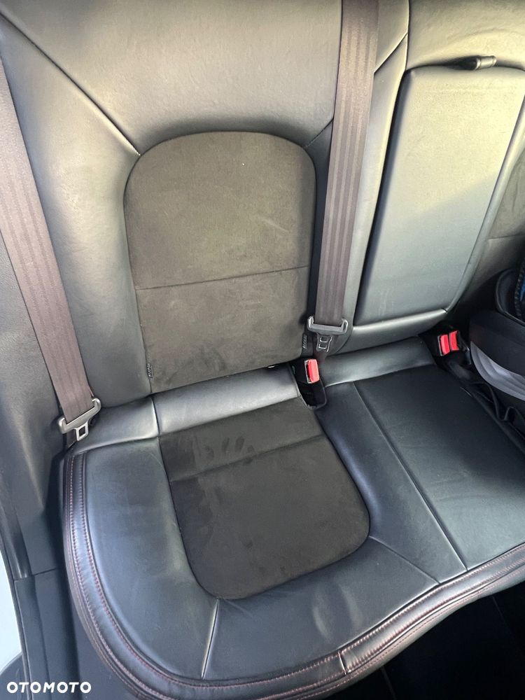 Kia Ceed 1.6 T-GDI GT - 17