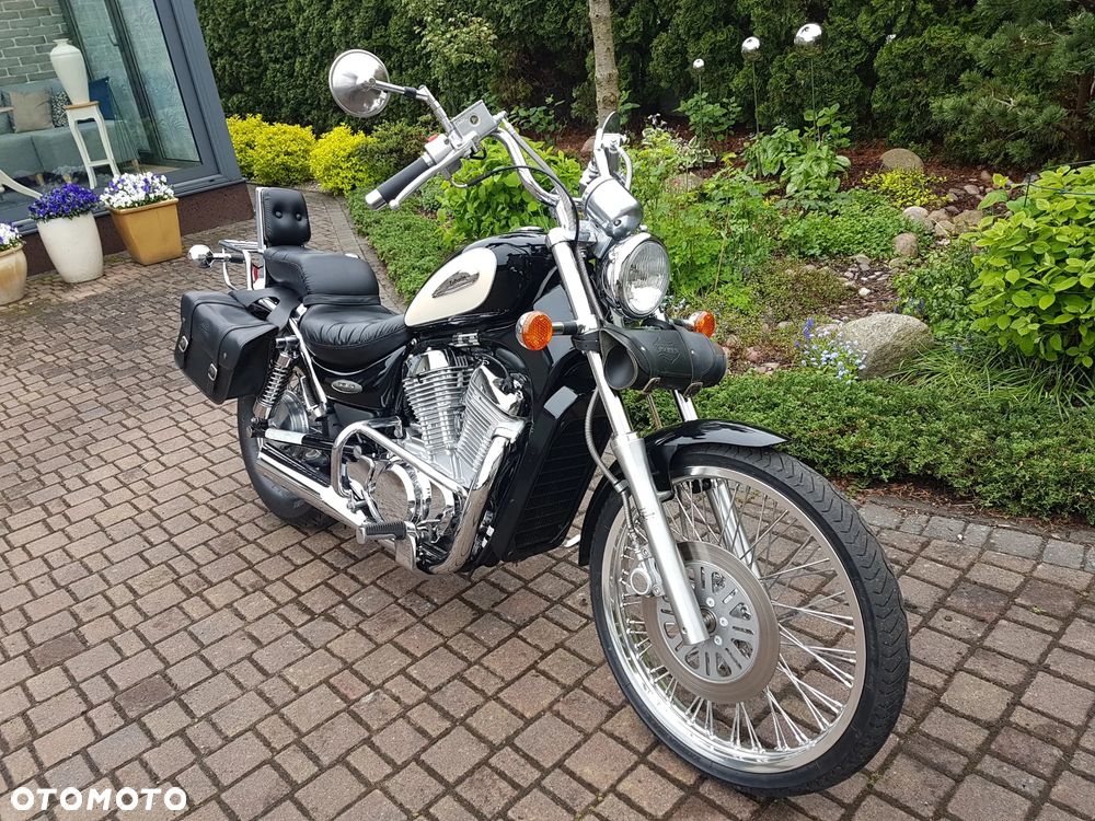 Suzuki Intruder - 9