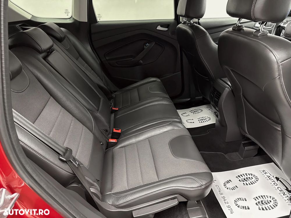 Ford Kuga 1.5 EcoBoost 2x4 Titanium - 9